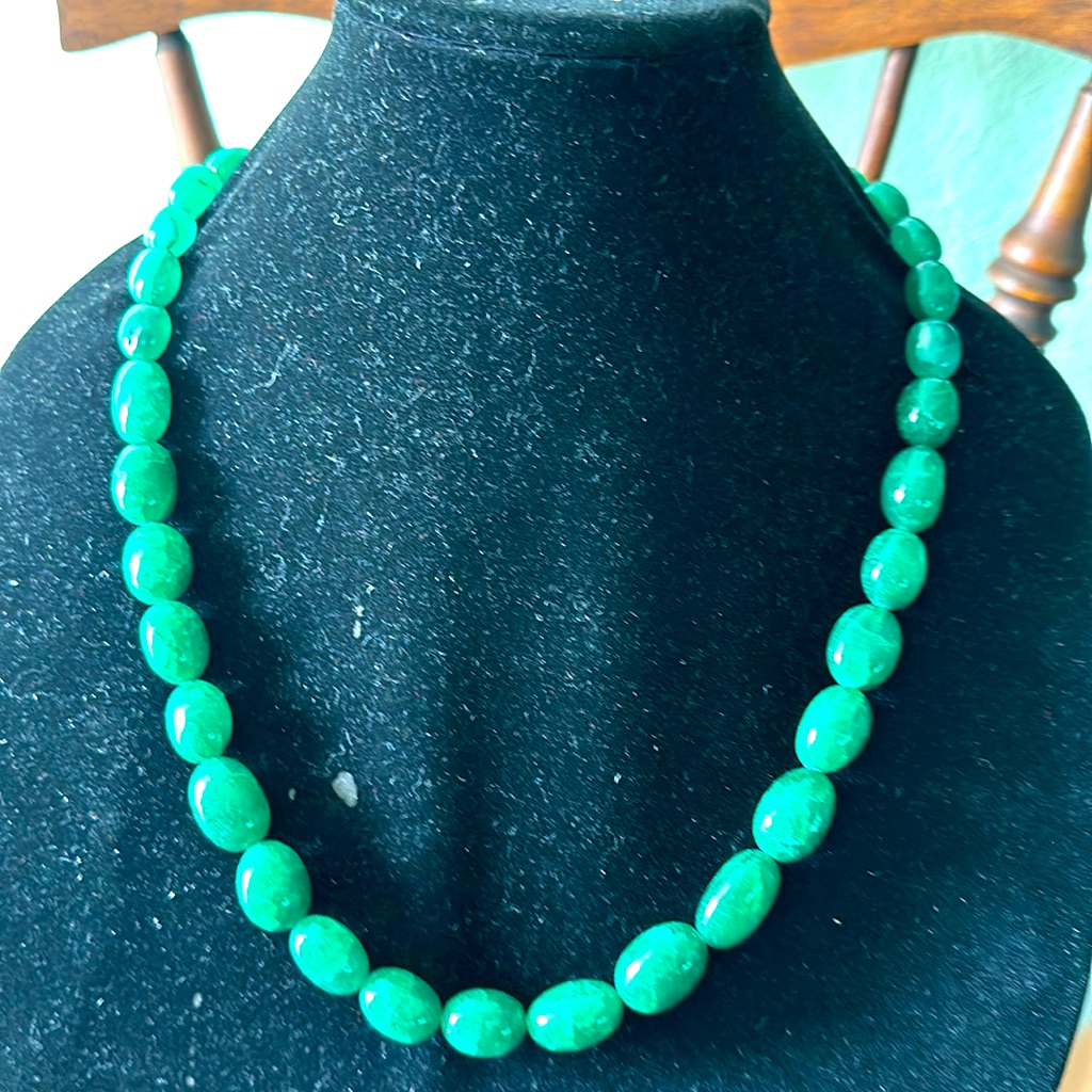 495 Carats Genuine Emerald Necklace